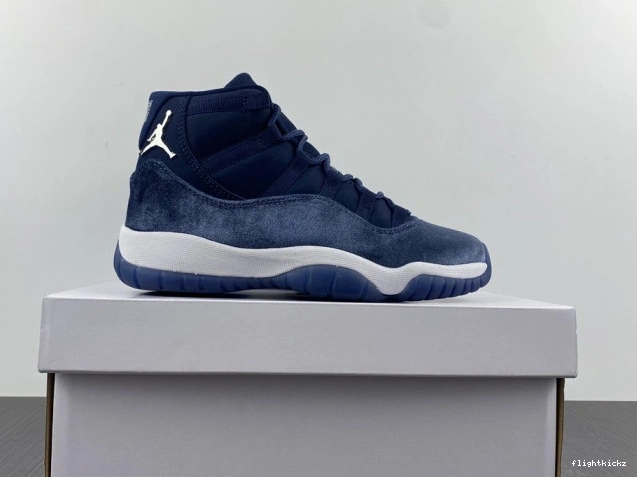 11 AR0715-441 Navy Midnight Air Jordan WMNS Velvet 0731
